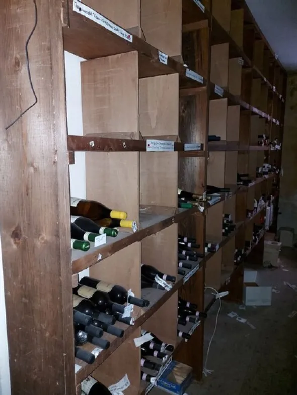 2#8228 Bottiglie di vino