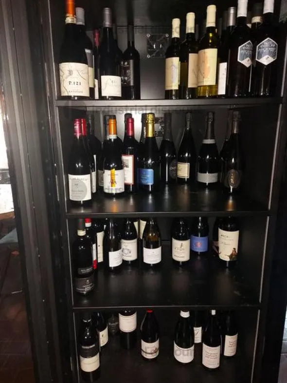 2#9507 Bottiglie di vino