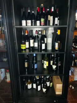 2#9507 Bottiglie di vino