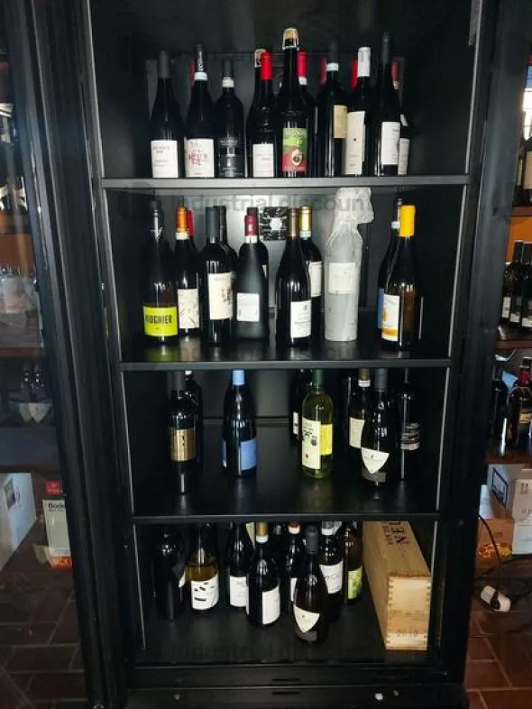 2#9507 Bottiglie di vino