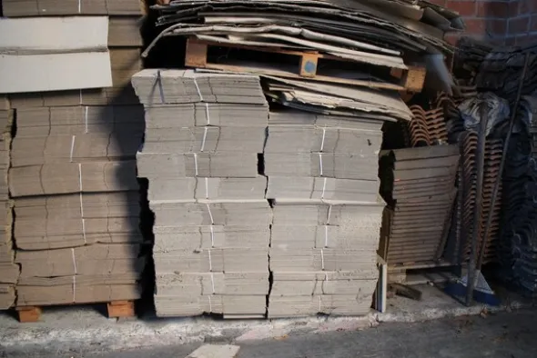 4#5816 Bottiglie e taniche per packaging