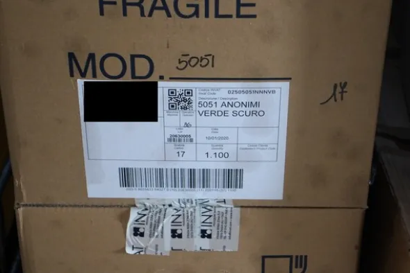 4#5816 Bottiglie e taniche per packaging