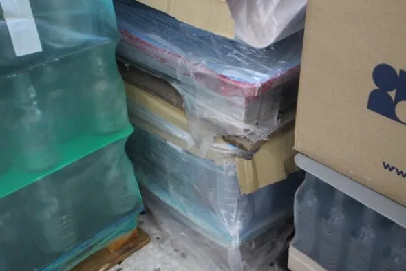 4#5816 Bottiglie e taniche per packaging