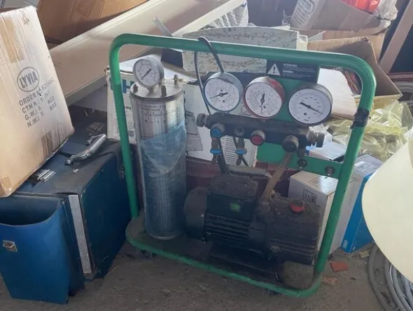 8#7935 Box uffici prefabbricato e attrezzatura edile