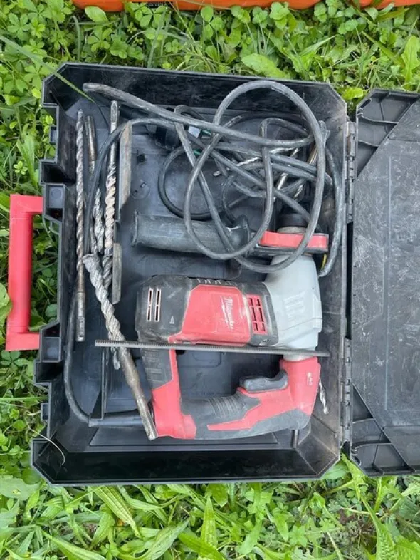 8#7935 Box uffici prefabbricato e attrezzatura edile