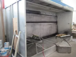 8#4676 Cabina di verniciatura Tecno Azzurra e pompe verniciatura