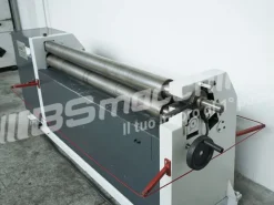 Calandra a 3 rulli FAMAR A312-15/3 Curvatrice lamiera con invito usata
