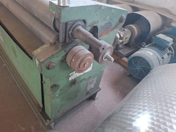 22#8413 Calandra tre rulli 1500