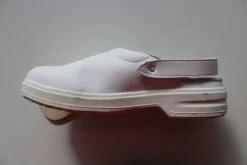 89#5240 Calzature sanitarie Safe Way