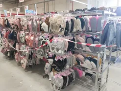 7#8450 Calzature uomo donna bambino