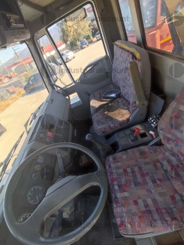 8#9387 Camion IVECO Eurocargo 150e80ribaltabile trilaterale con Gru Copma C730