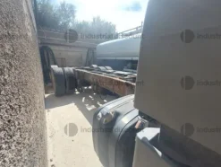 2#9656 Camion Mercedes Axor 2543