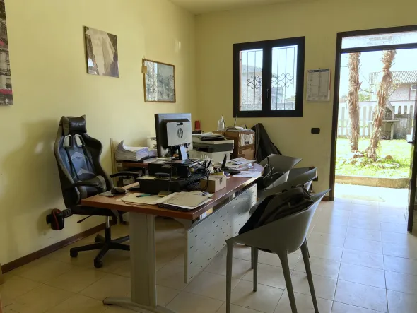 Capannone Calcio (BG)