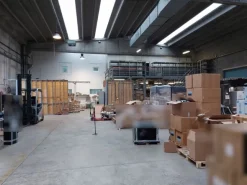 #15290 Capannone industriale con area pertinenziale Occupato con indennità economica