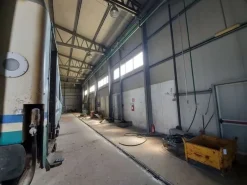 #8064 Capannone industriale con area esterna
