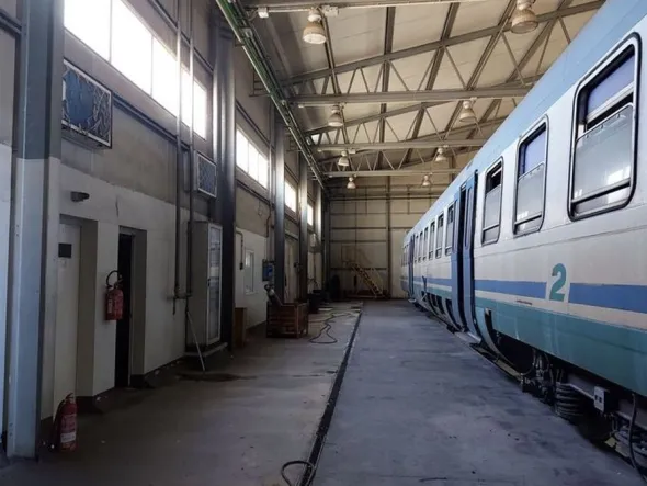 #8064 Capannone industriale con area esterna