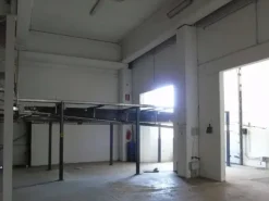 #23522 Capannone industriale con terreni