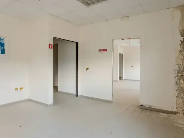 #2537508 Capannone Industriale con Uffici