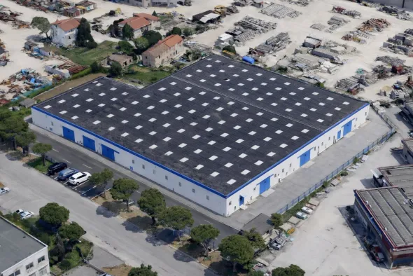 Capannone industriale 840mq in vendita – PU