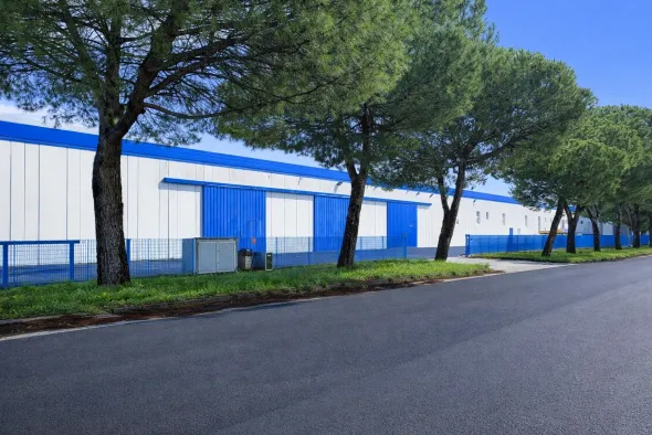 Capannone industriale 840mq in vendita – PU