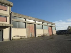 #2700 Capannone in zona industriale