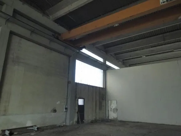 #2700 Capannone in zona industriale