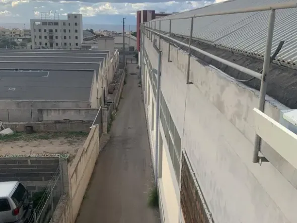 #25143 Capannoni e palazzina uffici in buona parte locati