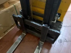 9#9009 Carrelli elevatori