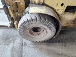 7#9649 Carrelli elevatori Clark e Om