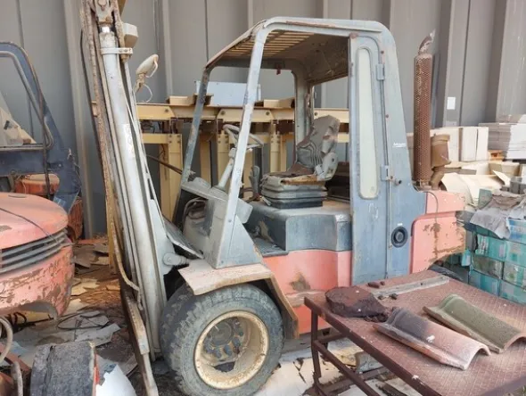 1#7884 Carrelli elevatori Lugli 405 E