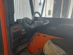 28#7675 Carrelli elevatori trilaterali BT