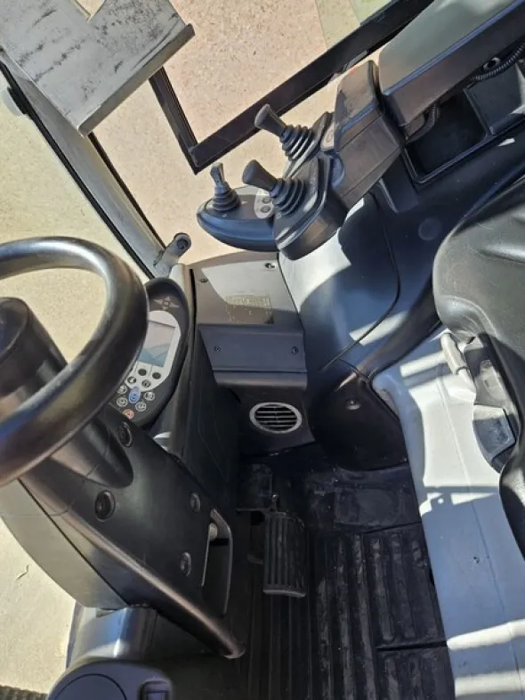 2#8563 Carrello elettrico STILL