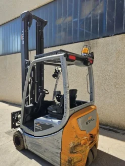 5#8563 Carrello elettrico STILL
