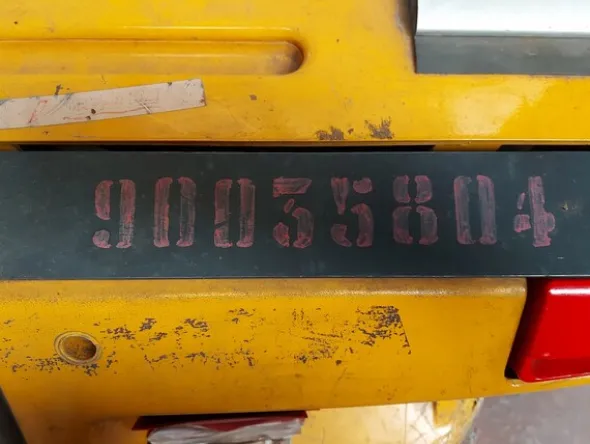 27#7909 Carrello elevatore