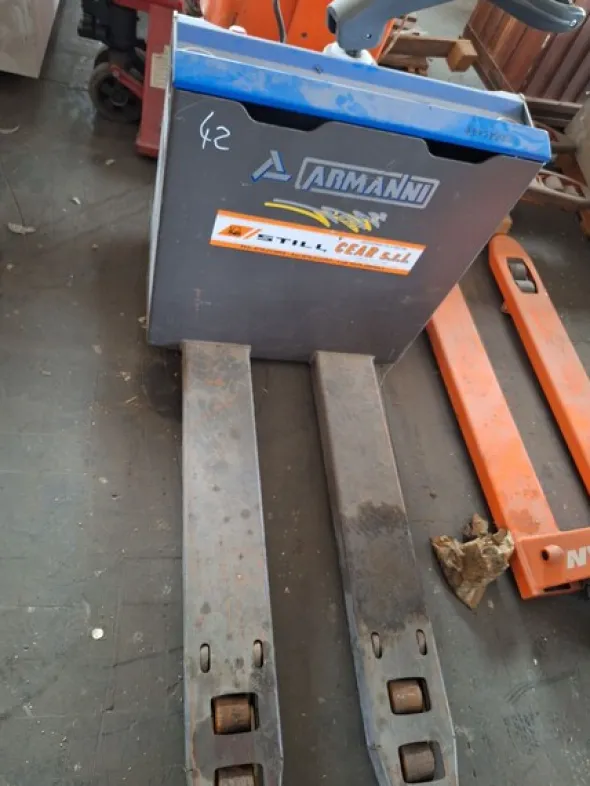 42#8350 CARRELLO ELEVATORE ARMANNI TPE SL SMART