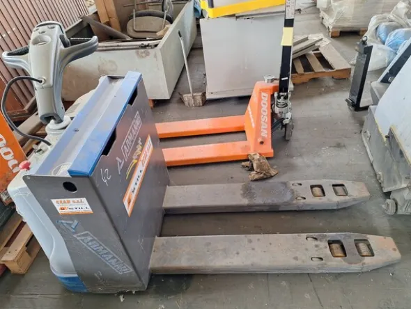 42#8350 CARRELLO ELEVATORE ARMANNI TPE SL SMART