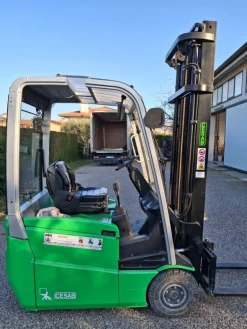Carrello elevatore CESAB