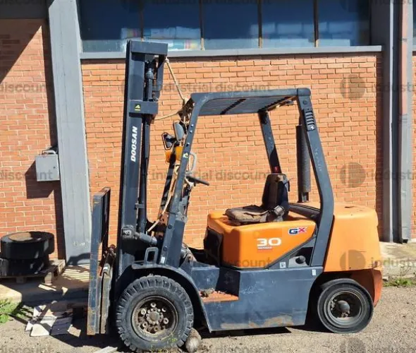 22#10019 Carrello elevatore Doosan