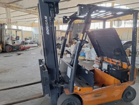 35#10019 Carrello elevatore Doosan
