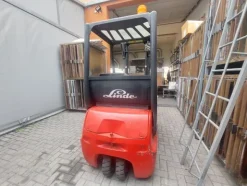 58#8449 Carrello elevatore elettrico Linde