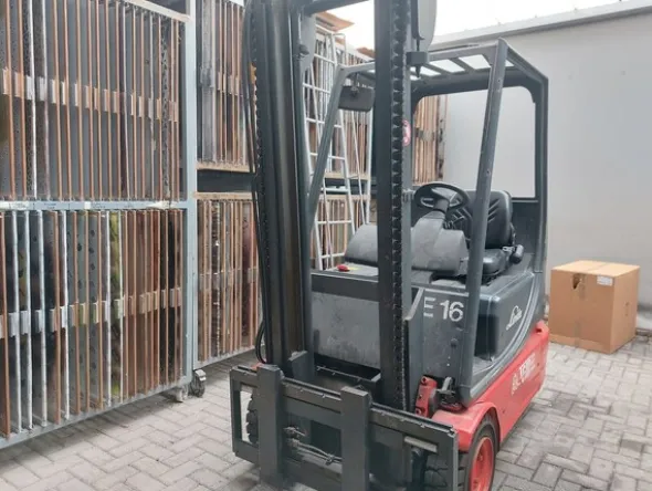 58#8449 Carrello elevatore elettrico Linde