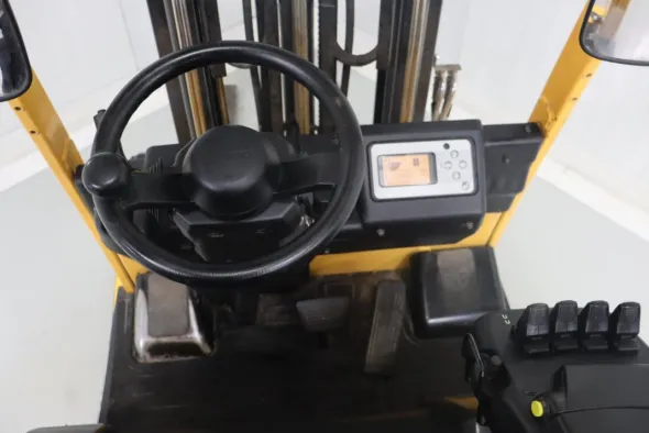 CARRELLO ELEVATORE ELETTRICO