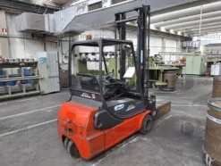 40#9433 Carrello elevatore elettrico Linde