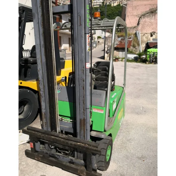 CARRELLO ELEVATORE (MULETTO) CESAB BLITZ 312