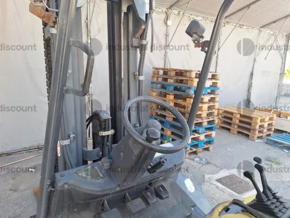 13#9825 Carrello elevatore OM
