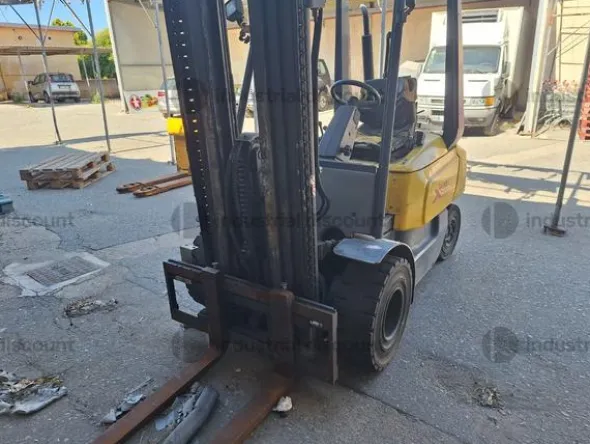 13#9825 Carrello elevatore OM