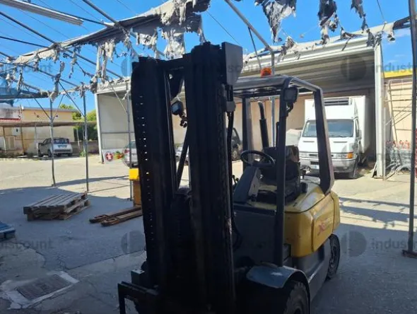 13#9825 Carrello elevatore OM