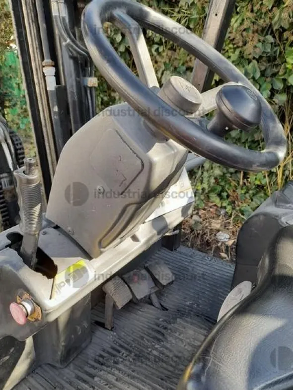 4#9140 Carrello elevatore OM E25 AC