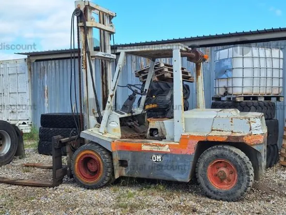 12#9304 Carrello Elevatore OM Iveco