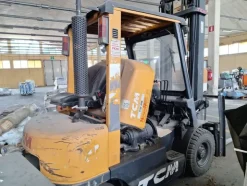 41#8350 CARRELLO ELEVATORETCM FD